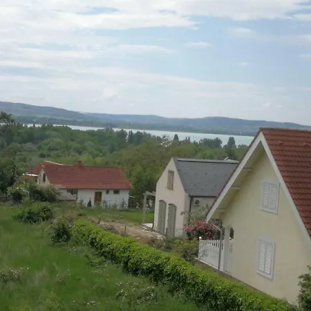 Apartmanhaz Klara Тихань